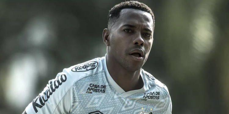 Estupro liquida carreira de Robinho; se Tribunal de Milão confirmar condenação, jogador pode ser banido do futebol
