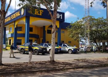 São Luís/MA – PRF em flagra três ônibus na BR 135 transportando eleitores para o interior do Estado do Maranhão