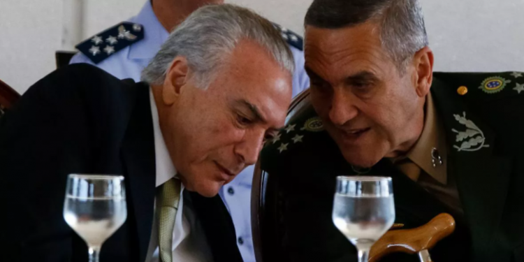 Temer conta em livro como conspirou com militares para derrubar Dilma