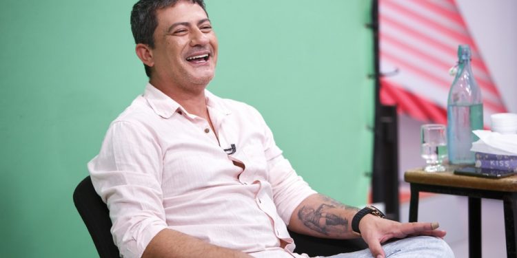 Colegas de trabalho lamentam morte de Tom Veiga, intérprete do Louro José