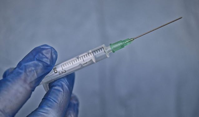 Autorização para vacina poderá ser dada em até 10 dias, diz Anvisa