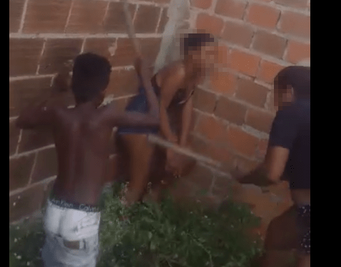 Jequié/BA – Garota foi espancada porque namorou integrante de outra facção criminosa