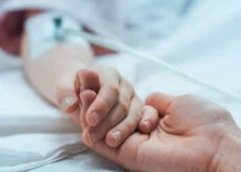 Cantábria/ ESP – Menina de 12 anos deu à luz em casa, pais não sabiam da gravidez