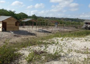 São Luís/MA – Construções irregulares e ilegais são removidas na praia do Araçagy