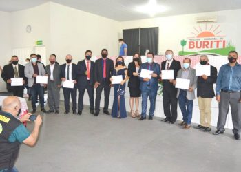 BURITI /MA – TRE DIPLOMA ARNALDO CARDOSO (PL) E JENILSON GOUVEIA (PATRIOTAS) PREFEITO E VICE ELEITOS PELA COLIGAÇÃO “JUNTOS POR UM BURITI MELHOR”