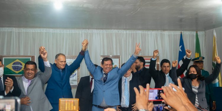 MATA ROMA /MA – A ESPERANÇA VENCE O MEDO E BEZALIEL É EMPOSSADO COMO PREFEITO MUNICIPAL