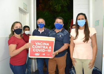 BURITI / MA – A prefeitura municipal através da secretaria de Saúde recebe doses da vacina Coronavac para imunização dos buritienses contra a Covid-19.