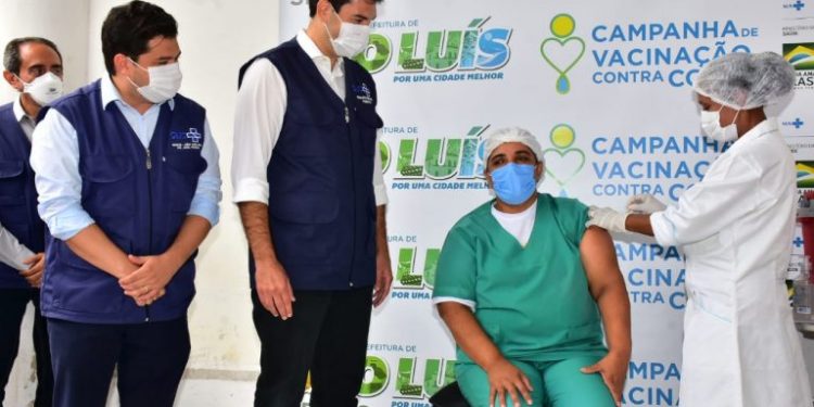São Luís/MA – Prefeito Eduardo Braide acompanha início da vacinação contra a Covid