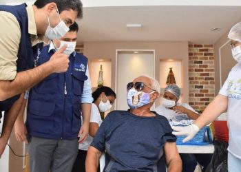 São Luís/MA – Imunização de idosos contra a covid-19 é iniciada