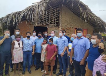 Coelho Neto/MA – Ao lado de Bruno Silva, Prefeito Flávio Furtado e vereadores Bacelarenses prestigiam vinda do Vice-Governador e demais estadistas na região