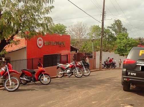 Coelho Neto/MA – Desesperado, “Ex-prefeito Américo tenta atropelar servidor municipal”, afirma Oberdan