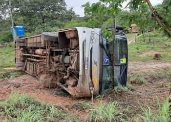 BURITI/MA – ÔNIBUS COM TRABALHADORES DO CHAMADO “PENDÃO DE MILHO”, COM DESTINO À GOIÁS TOMBA NA BR-135