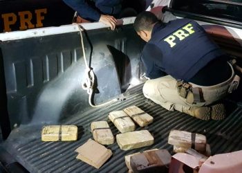Santa Rita/MA – PRF apreende 14 tabletes de pasta base de cocaína na BR-135 no MA