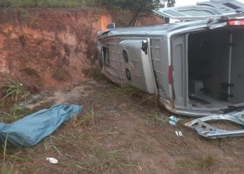 Vargem Grande/MA – Van capota e mata idosa de 60 anos na BR-222 no Maranhão