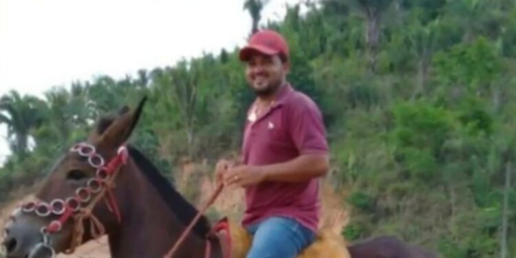 BREJO DE AREIA/MA – Polícia procura suspeito de estuprar seis vezes menino de 12 anos no interior do Maranhão. A própria vítima denunciou os abusos a Policia.