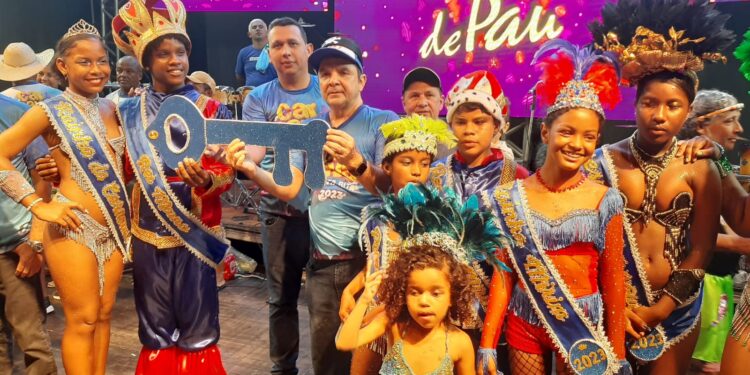 SATA RITA /MA- Esbanja Carnaval com muita alegria e Dr. Hilton comanda a festa