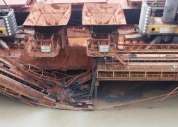 SAO LUÍS/MA – URGENTE Estrutura metálica do Píer da ALUMAR cede e interrompe descarregamentos