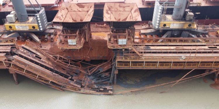 SAO LUÍS/MA – URGENTE Estrutura metálica do Píer da ALUMAR cede e interrompe descarregamentos