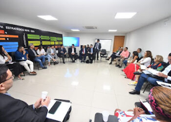 MARANHÃO – Governo apresenta nova proposta aos professores em audiência mediada pelo Ministério Público