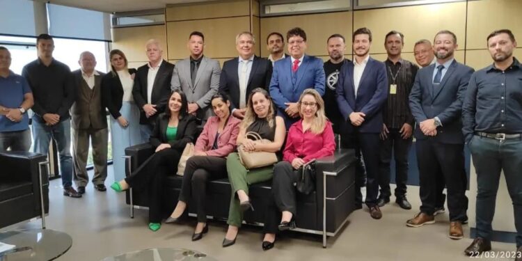 São Luís/MA – Ricardo do Cruz chefe do jurídico do VIVA/PROCONMA toma posse do Conselho de Usuários da Prestadora de serviços de de Telefonia e Internet OI.