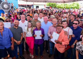 Brejo de Areia/MA –  Governador Brandão entrega Praça da Família, abastecimento de água, documentos de regularização fundiária e anuncia um Viva/Procon