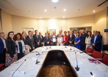 SÃO LUÍS/MA – Governador Brandão cria comitê interinstitucional e destaca ações para cultura de paz no ambiente escolar