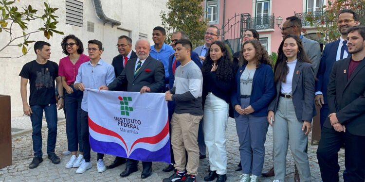 São Luís/MA – Bolsistas da Fapema vivenciam programa de dupla titulação em Portugal