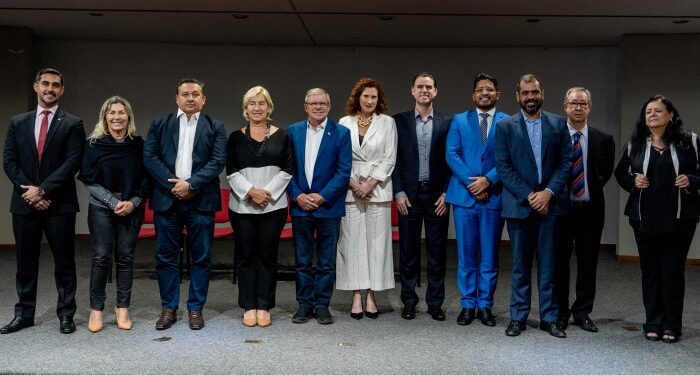 São Luís/MA – Colégio Militar Tiradentes I realiza entrega de boina a alunos recém-ingressos e premia alunos destaques