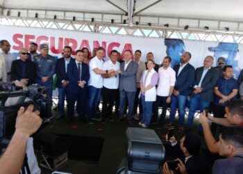 SÃO LUIS / MA – Mecinho, prefeito de São Joao Batista Recebe viatura para a Guarda Municipal em ato solene no Comando da PMMA no Calhau