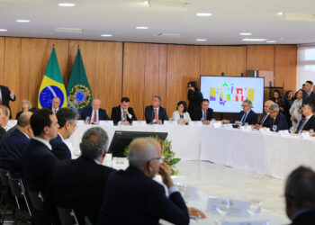 Brasília – Brandão anuncia criação de comitê estadual para combater violência nas escolas do Maranhão