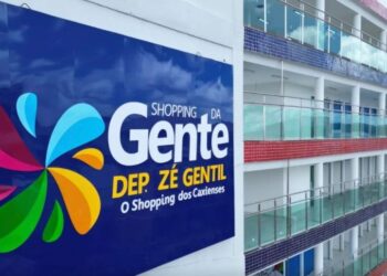 CAXIAS /MA- Brandão, Camarão e Fábio Gentil promovem um show de inaugurações de obras em alusão aos 200 anos da adesão da cidade à independência do Brasil.