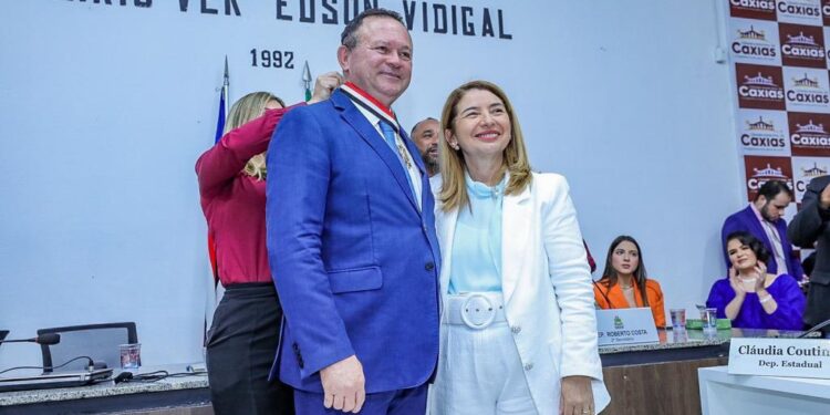São Luís/MA – Assembleia homenageia Carlos Brandão com Medalha do Mérito “Manuel Beckman”