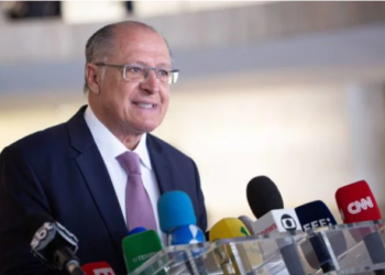 Brasília – Governo anuncia MP para reduzir impostos e prevê carros a R$ 60 mil