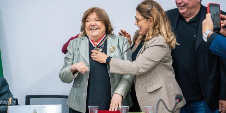 São Luís/MA – Assembleia homenageia Cleide Coutinho, Humberto Coutinho e Zé Gentil durante ‘Assembleia Itinerante’