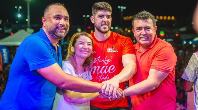 Bacabal/MA – Roberto Costa prestigia festa em homenagem a mães