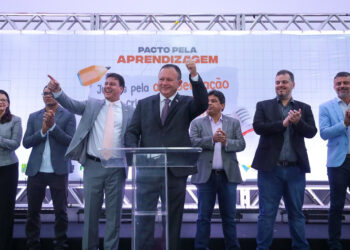 São Luís/MA – Governo do Maranhão entrega Prêmio Escola Digna e Selo Prefeito da Educação