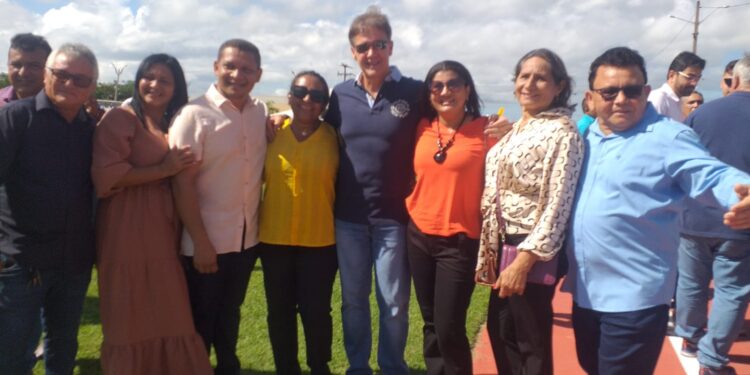 URBANO SANTOS /MA- Vereadora Idalina Espindola prestigia homenagem dos 94 anos do aniversario da cidade ao lado de Brandão, Iracema Vale e o prefeito Clemilton.