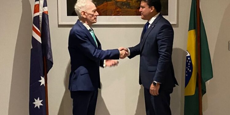 São Luís/MA – Vice-governador Felipe Camarão embarca em missão oficial do Governo do Maranhão para a Oceania