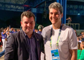 São Luís/MA – Candidato apoiado por Braide a vice-reitor na UFMA, faz mega arraial