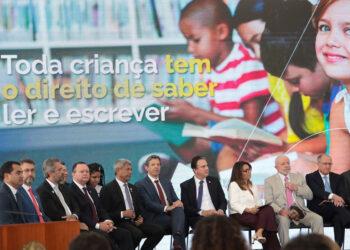 Brasília – Governador Brandão participa do lançamento do Compromisso Nacional Criança Alfabetizada