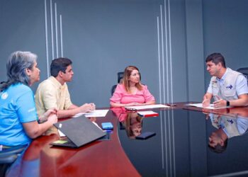 SÃO LUÍS/MA – Iracema Vale traça estratégias para fortalecer campanhas de vacinação com a SES, Unicef e Famem