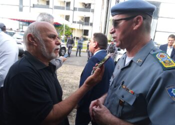 SÃO LUIS / MA – O Comandante Geral da polícia Militar do Estado do Maranhão Paulo Fernando participou da entrega das 61 viaturas e armas para reforçar a segurança pública do Maranhão.