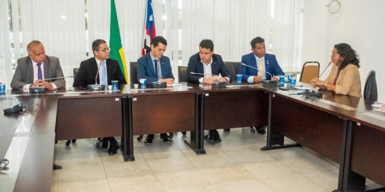 São Luís/MA – Comissão de Educação debate adesão do Maranhão ao pacto Nacional pela retomada de obras inacabadas