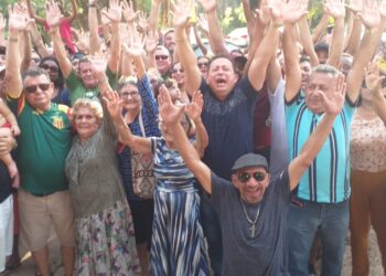 NA GRANDE ILHA/ MA – Aniversário Tríplese com a vereadora Eidimar Gomes e os filhos Gomes e Edson Gomes.