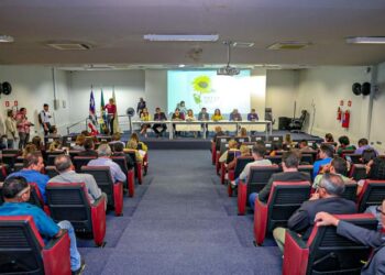 São Luís/MA – Assembleia e MPMA reúnem imprensa para debater cuidados na veiculação de notícias sobre suicídio