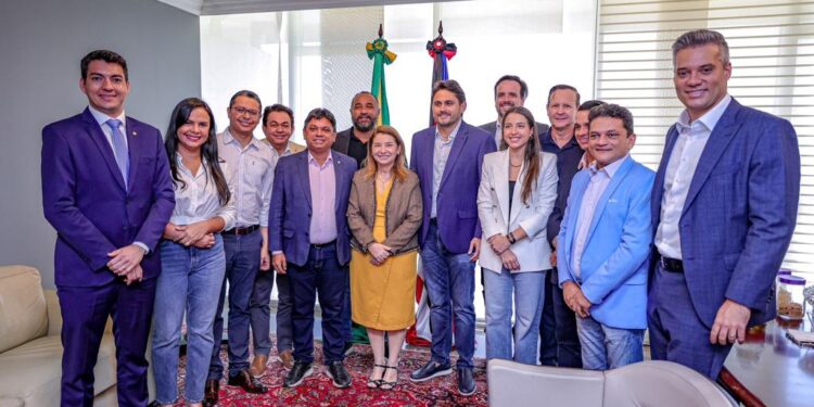 São Luís/MA – Deputados reúnem-se com ministro das Comunicações para tratar de serviços de telefonia móvel no Maranhão