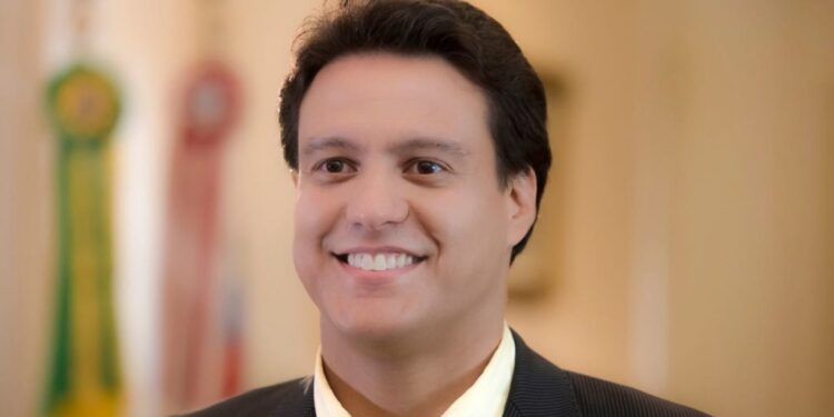 São Luís/MA – Vice-governador Felipe Camarão assume o Governo durante missão de Brandão na Espanha