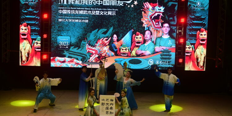 São Luís/MA – “China: arte e magia” encanta grande público na Concha Acústica da Lagoa da Jansen