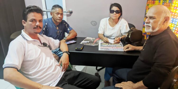 SÃO LUIS / MA – Vereadora Fátima Araújo, entrega aparelho Microondas solicitado por profissionais do Centro de Saúde no João de Deus.