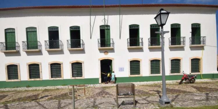 Alcântara/MA –  Secretario de infraestrutura chuta o “pau da barraca” e entrega o cargo